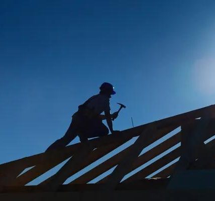 Roof Repair Contractors Offering Sustainable Solutions