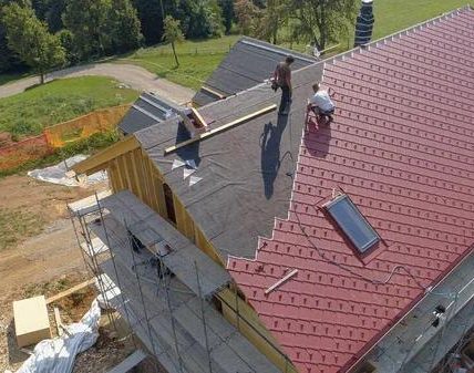 Exploring Eco-Friendly Roof Replacement Options in Houston