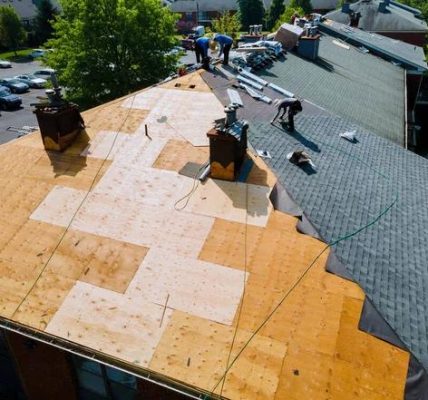 When to Consider Roof Replacement in Platte Woods