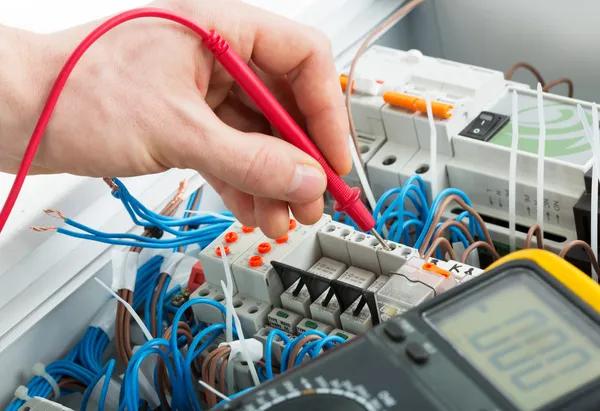 Finding Trusted Electricians in Vero Beach for Your Needs